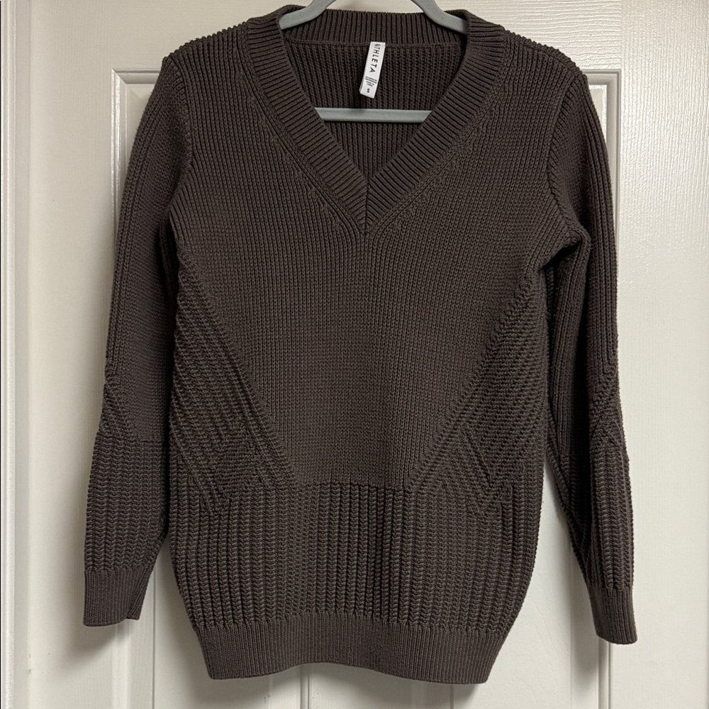 EUC Women’s Athleta Teton V-Neck Sweater, Brown, Size S